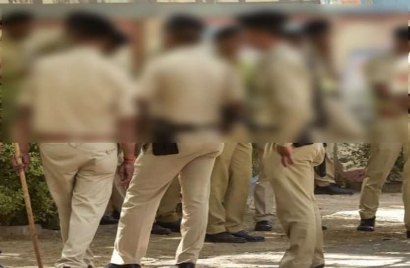 BJP councilor including supporters firing and stone pelting भाजपा पार्षद ने समर्थकों सहित की फायरिंग और पथराव, पुलिस तैनात