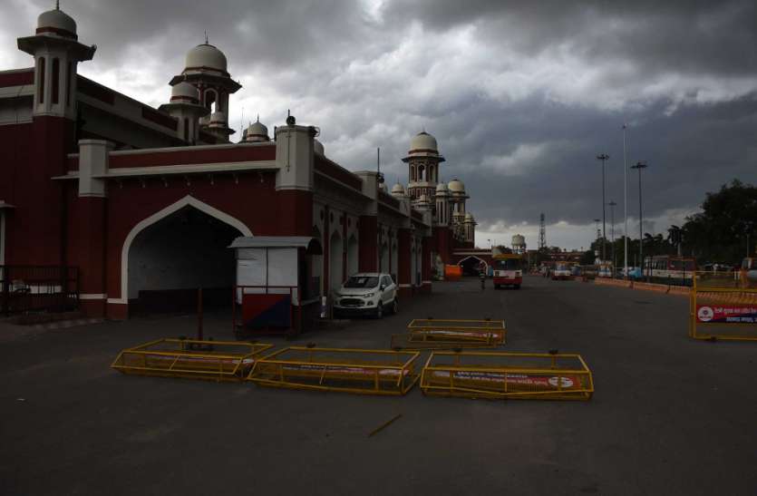 मौसम में भारी बदलाव, बीमारी के संकेत हो जाईये सतर्क मौसम में भारी बदलाव, बीमारी बढ़ने के हैं संकेत, हो जाईये सतर्क