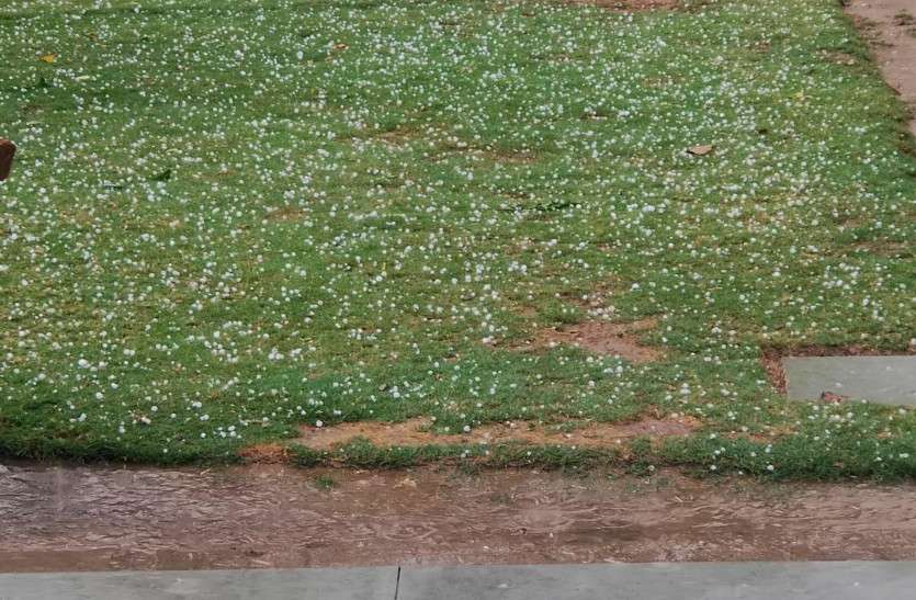 rajasthan weather forecast today 5 may 2020 राजस्थान मौसम: आंधी-बारिश के साथ गिरे ओले, इन जिलों में बरसात और ओलावृष्टि की चेतवानी