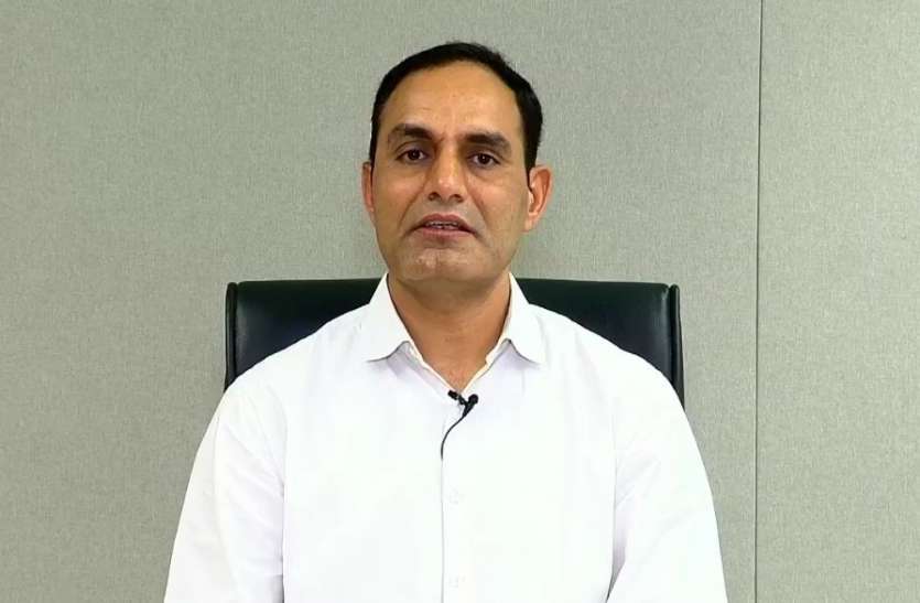 Coronavirus: कोरोना पॉजिटिव के संपर्क में आए अहमदाबाद मनपा आयुक्त नेहरा, दो सप्ताह के लिए होम क्वारन्टाइन Coronavirus: कोरोना पॉजिटिव के संपर्क में आए अहमदाबाद मनपा आयुक्त नेहरा, दो सप्ताह के लिए होम क्वारन्टाइन