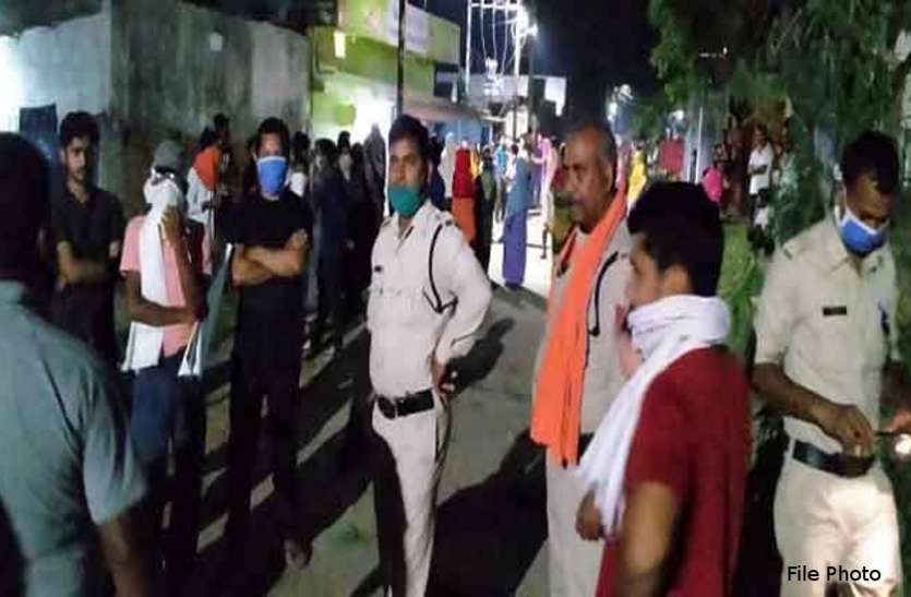 शराब भट्ठी को जबरदस्ती बंद कराया, कर्मचारियों को गाली-गलौज और धमकी देने वाले आधा दर्जन पर जुर्म दर्ज शराब भट्ठी को जबरदस्ती बंद कराया, कर्मचारियों को गाली-गलौज और धमकी देने वाले आधा दर्जन पर जुर्म दर्ज