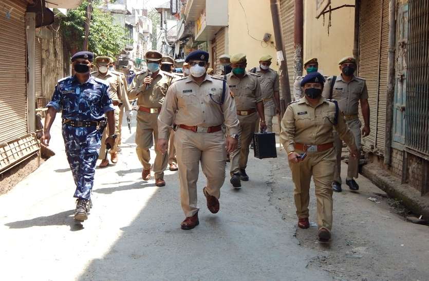 swagat.jpg Moradabad: क्वारंटाइन होने के बाद पुलिस कर्मियों ने ज्वाइन की ड्यूटी, हुआ जोरदार स्वागत