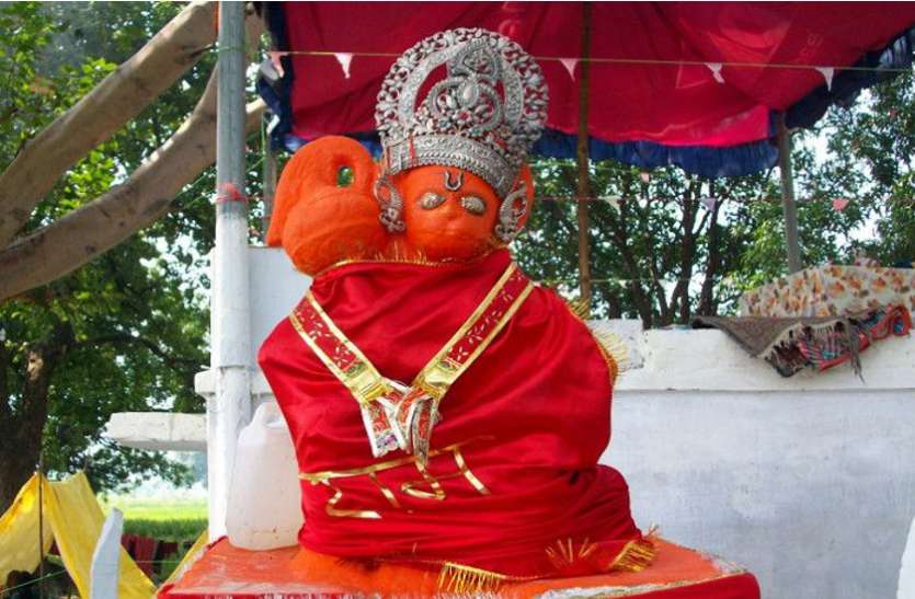 ज्येष्ठ मास के पहले शनिवार बजरंग बली करेंगे सबको मालामाल, राशिनुसार करें ये छोटा सा उपाय ज्येष्ठ मास के पहले शनिवार बजरंग बली करेंगे सबको मालामाल, राशिनुसार करें ये छोटा सा उपाय