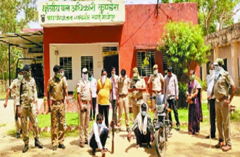 Ranthambore: Stag victim, two arrested रणथम्भौर: हरिण का शिकार, दो गिरफ्तार