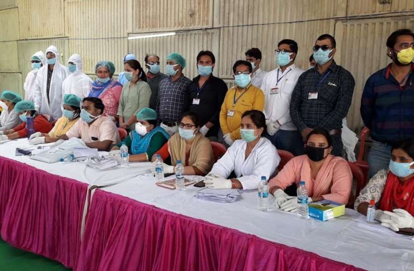coronapostive.jpg कोरोना कर्मवीर: राष्ट्रीय बाल स्वास्थ्य कार्यक्रम की टीम हर मोर्चे पर निभा रही अहम भूमिका