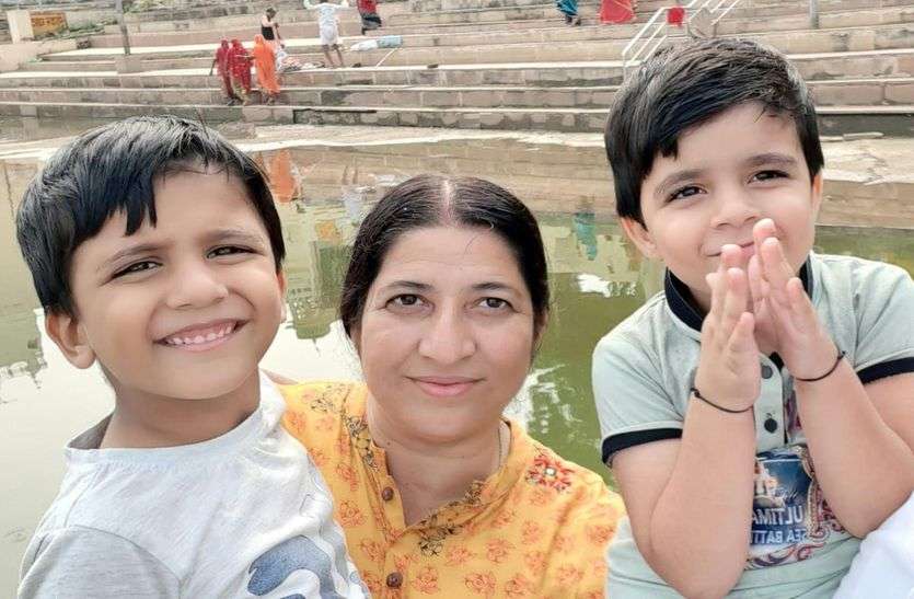 happy mothers day Mother's Day: घर-परिवार की बखूबी संभाल रहीं अपनी जिम्मेदारी