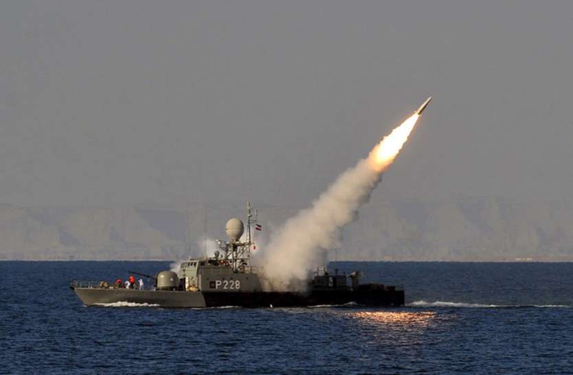 iran ship Iran navy ने सैन्य अभ्यास के दौरान अपने ही जंगी जहाज पर मिसाइल दागी, 19 नौसैनिकों की मौत