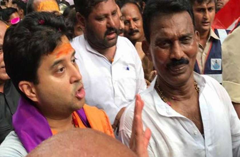 भाजपा का प्लान बी, ज्योतिरादित्य सिंधिया के करीबी के लिए आसान की राह
