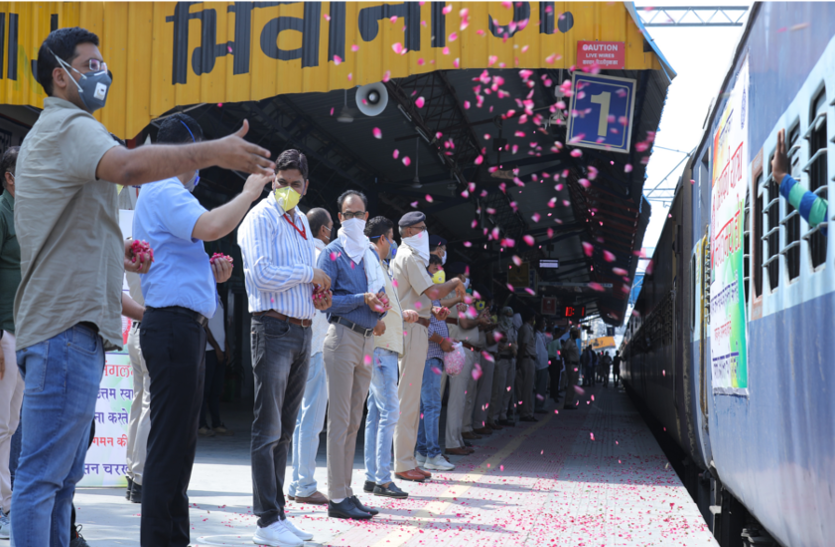 हरियाणा से चली श्रमिक स्पेशल ट्रेन, 1400 मजदूर बिहार के लिए हुए रवाना, जताया आभार हरियाणा से चली श्रमिक स्पेशल ट्रेन, 1400 मजदूर बिहार के लिए हुए रवाना, जताया आभार