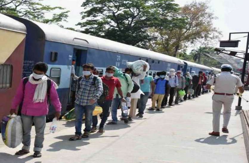 special train स्पेशल बनाकर जबलपुर से चलेंगी पांच जोड़ी ट्रेनें, दुर्ग भोपाल अमरकंटक एक्सप्रेस को भी हरी झंडी मिली