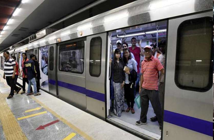 delhi_metro_01.jpg