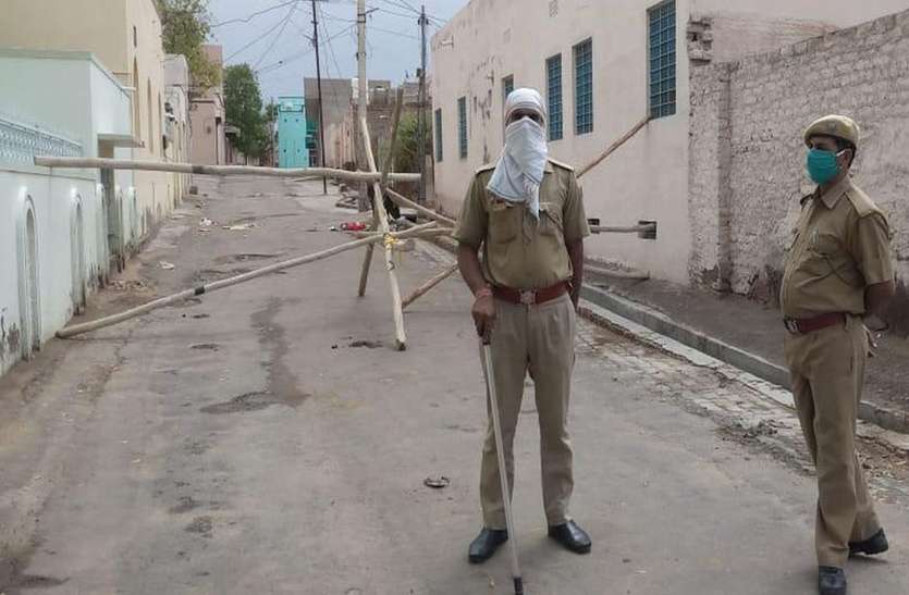कोरोना संकट: वाहनों का आवागमन बंद रहेगा तथा घरों में ही रहेंगे लोग कोरोना संकट: वाहनों का आवागमन बंद रहेगा तथा घरों में ही रहेंगे लोग