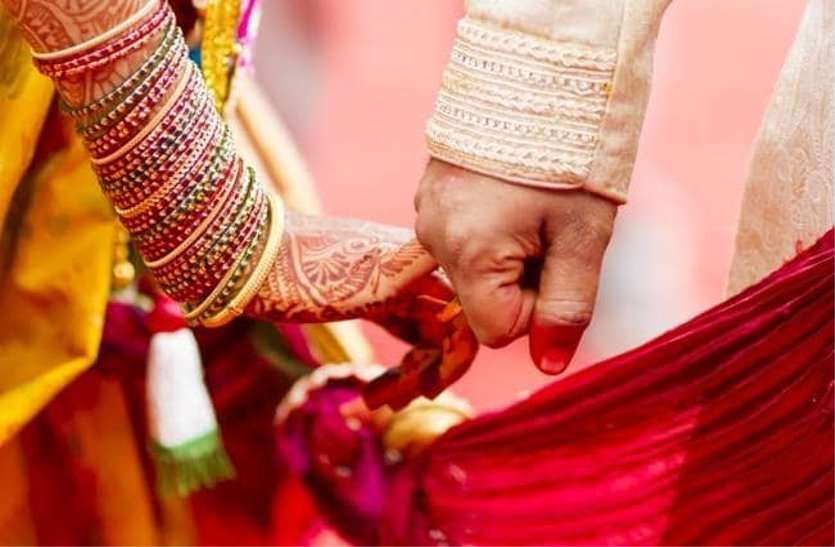 marriages सात फेरे लेने से पहले ही पहुंच गई पुलिस, नाबालिग ने शिकायत कर रुकवाई अपनी शादी