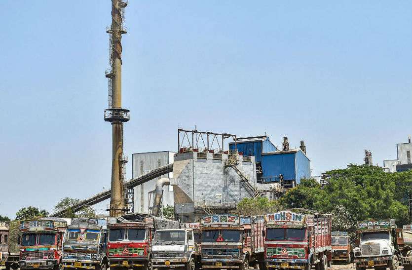 Factory यहां धीरे-धीरे जिंदा हो रहे उद्योग-कारखाने