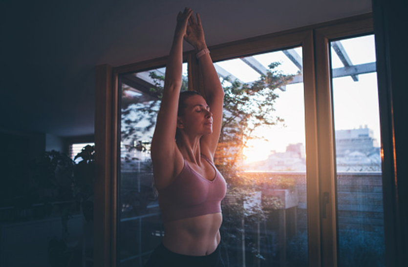 Indoor Weight loss Tips To cut belly Fat During covid-19 lockdown Weight Loss Tips: घर में रह कर मोटापा घटाने में रामबाण हैं ये टिप्स