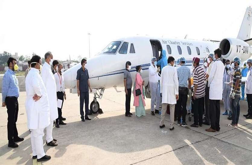 air lift मंत्री मास्टर भंवर लाल मेघवाल एयर एंबुलेंस से मेदांता अस्पताल शिफ्ट
