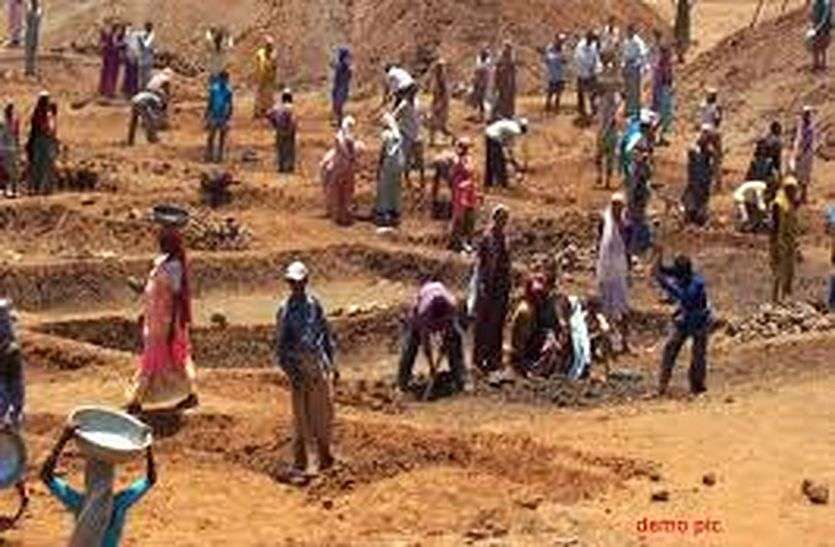 Bhilwara receives the highest number of MGNREGA at 2.70 lakhs in bhilwara भीलवाड़ा में मनरेगा में सर्वाधिक 2.70 लाख को मजूरी