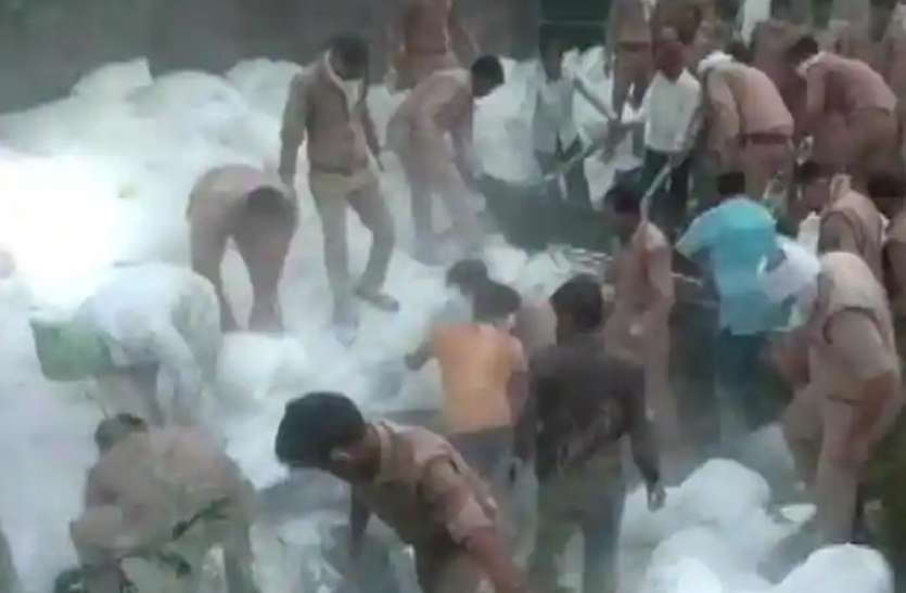 औरैया हादसे की सच्ची कहानी, रोंगटे हो जाएंगे खड़े औरैया हादसे की सच्ची कहानी, रोंगटे हो जाएंगे खड़े