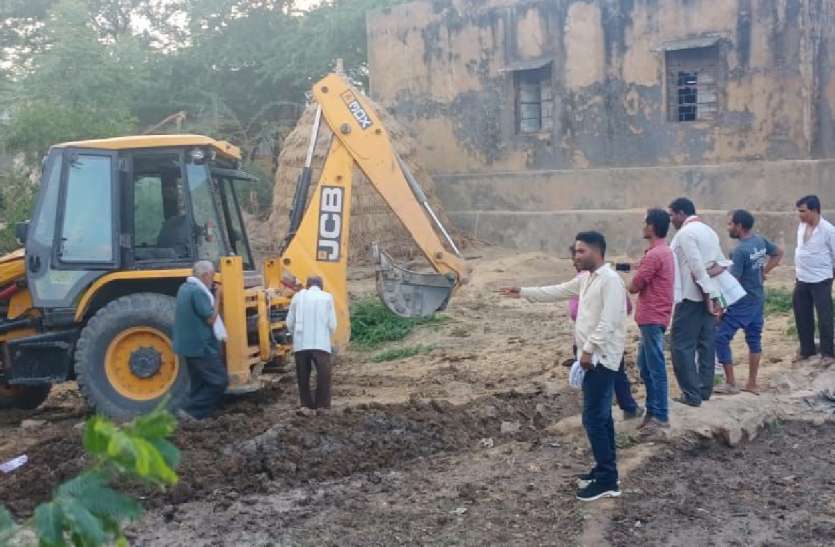 अलोद में पेयजल योजना का कार्य शुरू, गांव में बिछेगी नई पाइपलाइन अलोद में पेयजल योजना का कार्य शुरू, गांव में बिछेगी नई पाइपलाइन