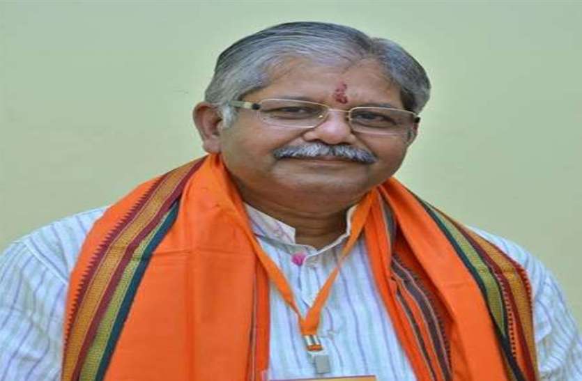 शराब की ओवर रेटिंग पर कार्रवाई सिर्फ दिखावा: कौशिक शराब की ओवर रेटिंग पर कार्रवाई सिर्फ दिखावा: कौशिक