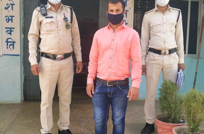 आखिरकार पुलिस को दर्ज करना पड़ा कांग्रेस नेता के पुत्र के खिलाफ भी प्रकरण दर्ज आखिरकार पुलिस को दर्ज करना पड़ा कांग्रेस नेता के पुत्र के खिलाफ भी प्रकरण दर्ज