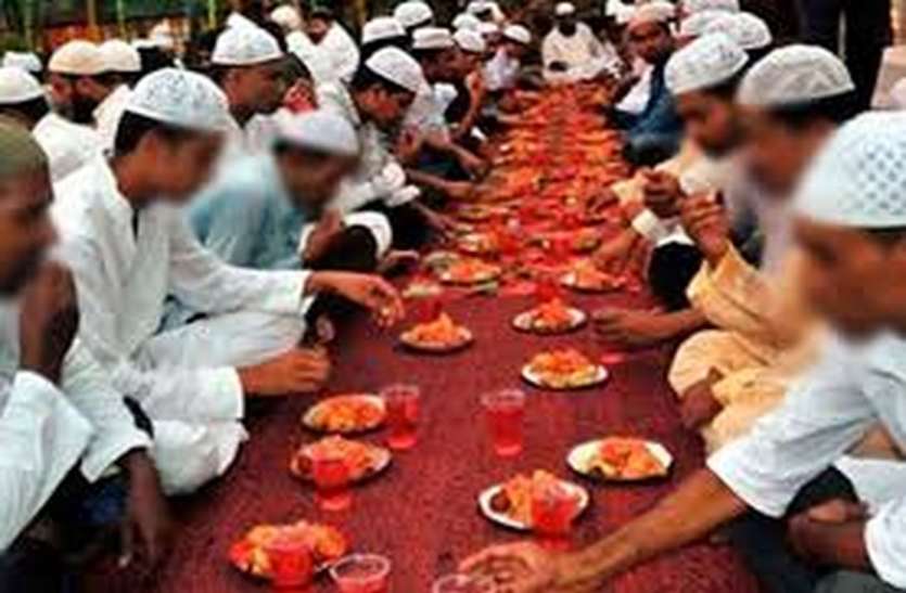 अमन-चैन और कोरोना से मुक्ति की मांगी दुआ अमन-चैन और कोरोना से मुक्ति की मांगी दुआ