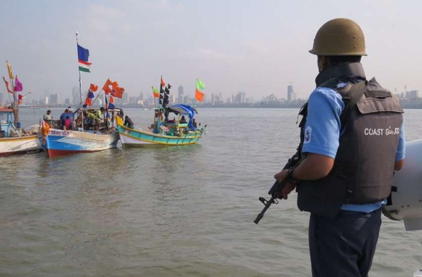 बंगाल में चक्रवात का खतरा, तटवर्ती इलाके में अलर्ट बंगाल में चक्रवात का खतरा, तटवर्ती इलाके में अलर्ट