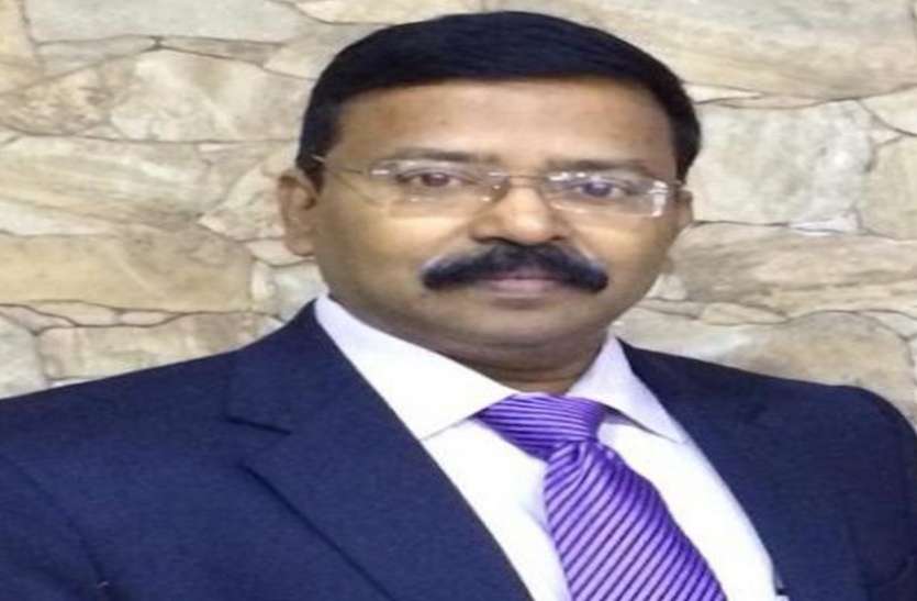 Corona : खांसी-बुखार ही नहीं सूंघने की क्षमता भी होती है प्रभावित Corona : खांसी-बुखार ही नहीं सूंघने की क्षमता भी होती है प्रभावित