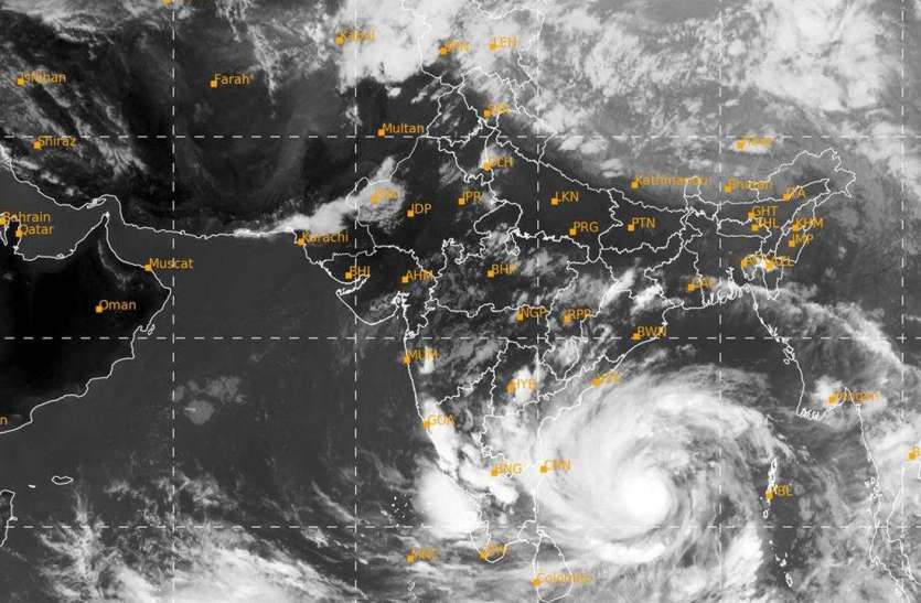Cyclone Amphan : तेजी से बढ़ रहा है चक्रवाती तूफान ‘अंफन’ Cyclone Amphan : तेजी से बढ़ रहा है चक्रवाती तूफान ‘अंफन’
