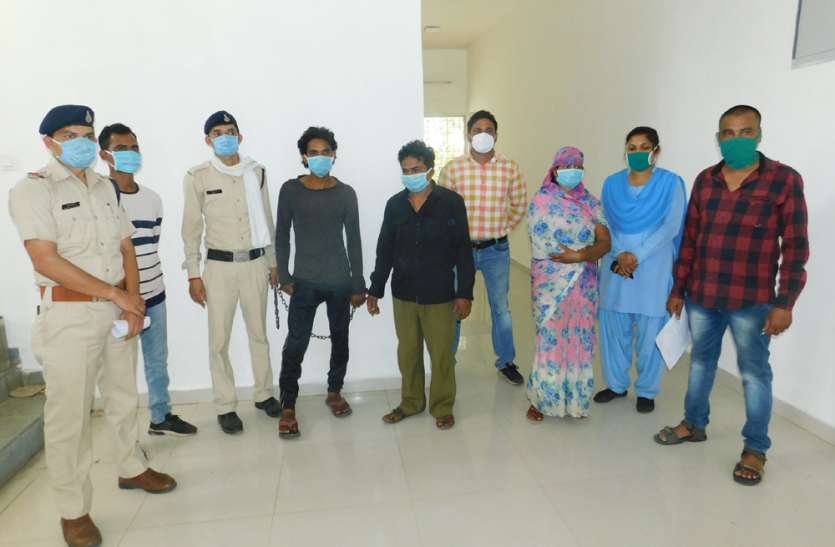 पत्नी ने प्रेमी व अन्य एक के साथ मिलकर की पति की हत्या पत्नी ने प्रेमी व अन्य एक के साथ मिलकर की पति की हत्या
