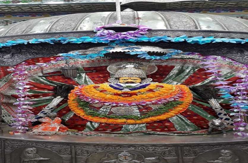 सुपर साइक्लोन ‘अम्फान’ से राज्यवासियों की रक्षार्थ श्याम मंदिर घुसुड़ीधाम में लगाई गुहार सुपर साइक्लोन ‘अम्फान’ से राज्यवासियों की रक्षार्थ श्याम मंदिर घुसुड़ीधाम में लगाई गुहार