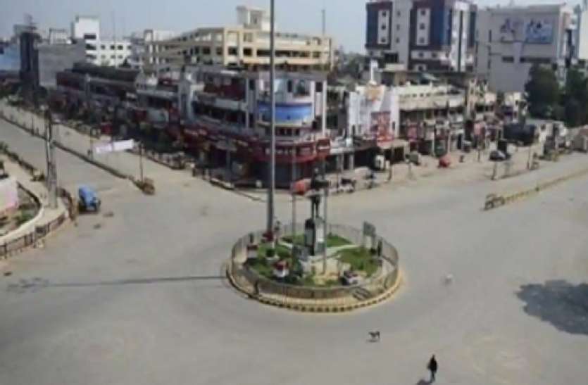 meerut1.jpg Meerut: आज कंप्लीट लॉकडाउन, घर से बाहर निकले तो भरना होगा 1 हजार रुपये का जुर्माना