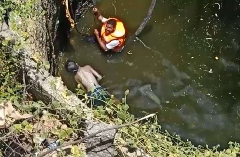 तेलंगाना में एक कुए से बरामद हुए 9 अप्रवासी श्रमिकों के शव तेलंगाना में एक कुए से बरामद हुए 9 अप्रवासी श्रमिकों के शव