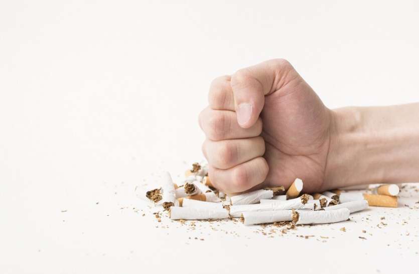 illegal sale of tobacco products in jodhpur during corona lockdown प्रतिबंध के बावजूद धड़ल्ले से बिक रहे तंबाकू उत्पाद, किराणा से लेकर स्टेशनरी दुकान तक आसानी से हो रही बिक्री