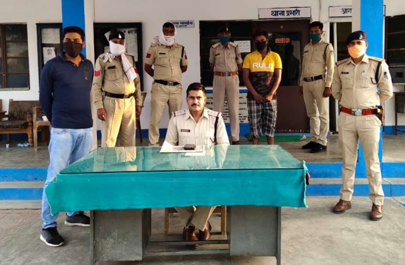 Action taken on the instruction of Singrauli SP अंधी हत्या का खुलासा : महिला को अपने रास्ते से हटाने के लिए युवक ने साथियों के साथ मिलकर किया था हत्या, जानिए क्या है मामला