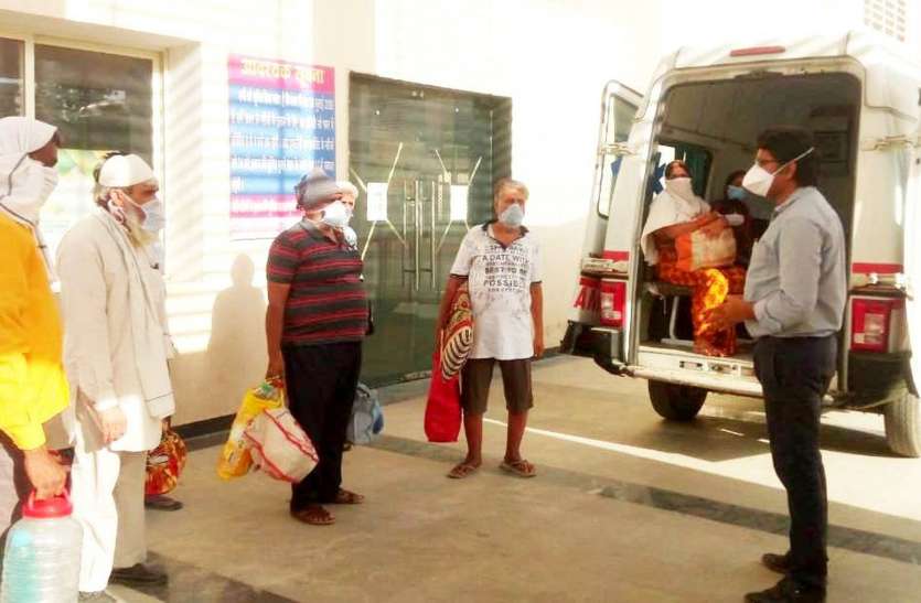 कंटेंमेंट जोन में लगातार निकल रहे कोरोना मरीज, फिर 9 संक्रमित मिले कंटेंमेंट जोन में लगातार निकल रहे कोरोना मरीज, फिर 9 संक्रमित मिले