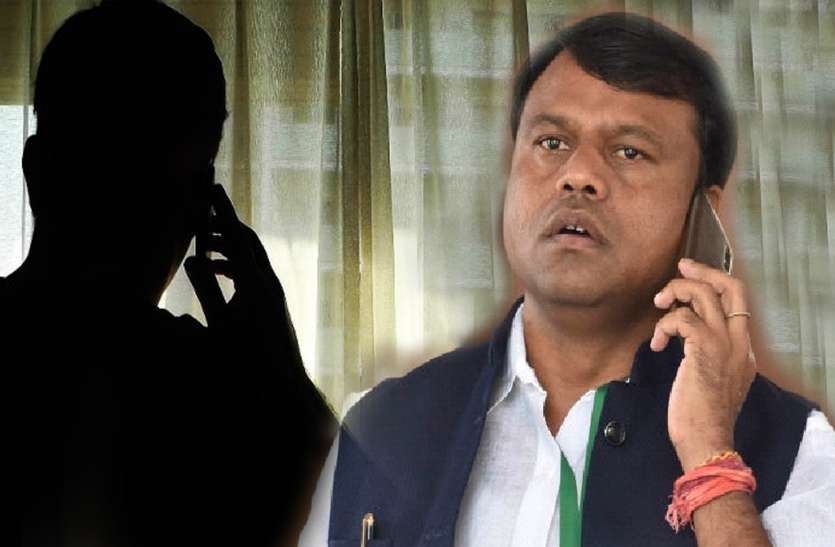 बस्तर सांसद दीपक बैज को मिली जान से मारने की धमकी, जांच में जुटी पुलिस बस्तर सांसद दीपक बैज को मिली जान से मारने की धमकी, जांच में जुटी पुलिस