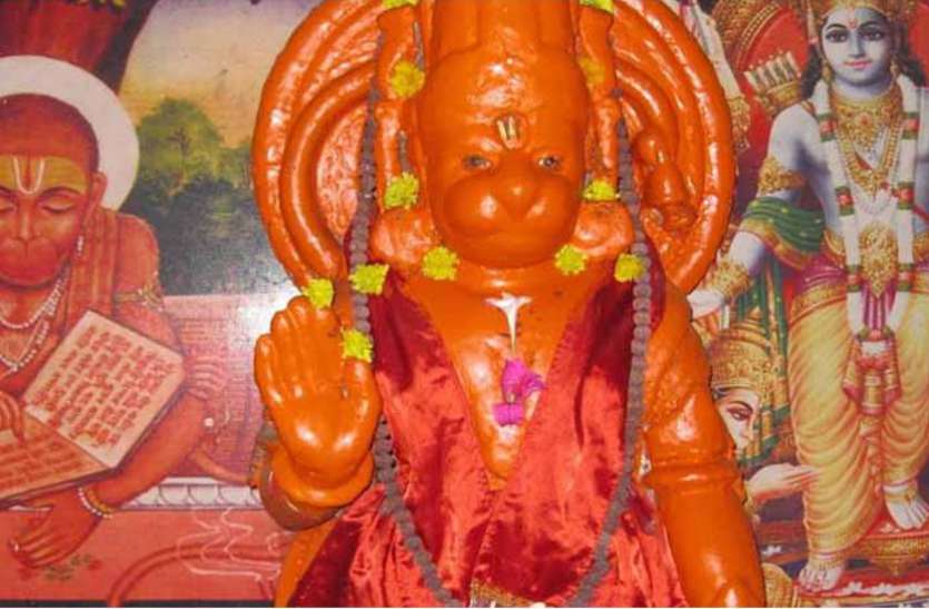 हनुमान जी करेंगे मालामाल, 3 से 7 के बीच घर पर ही करें ये छोटा सा काम हनुमान जी करेंगे मालामाल, 3 से 7 के बीच घर पर ही करें ये छोटा सा काम
