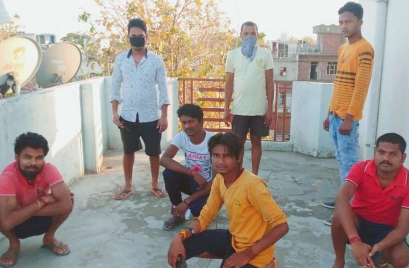 लॉकडाउन में घर वापिसी के सारे जतन हो गए बेकार लॉकडाउन में घर वापिसी के सारे जतन हो गए बेकार