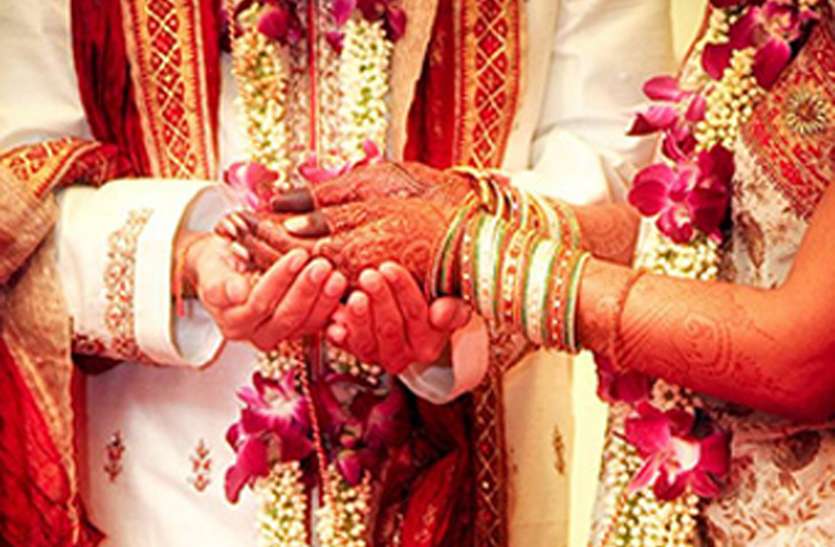 मुसीबत बनी वरदान: बेसहारा को खाना खिलाने वाले हाथों ने जीवन भर का दिया सहारा मुसीबत बनी वरदान: बेसहारा को खाना खिलाने वाले हाथों ने जीवन भर का दिया सहारा