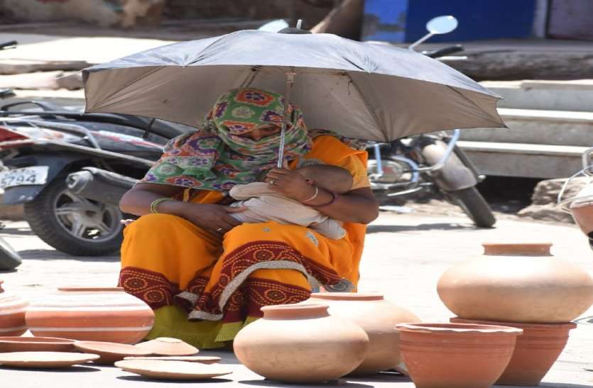 Alwar Live Weather: Hot Summer In Alwar Temperature Reaches 43 Degree अलवर में नौतपे से पहले ही आसमान से निकलने लगी आग, 43 डिग्री पर पहुंचा तापमान, आगे और बढ़ेगी गर्मी