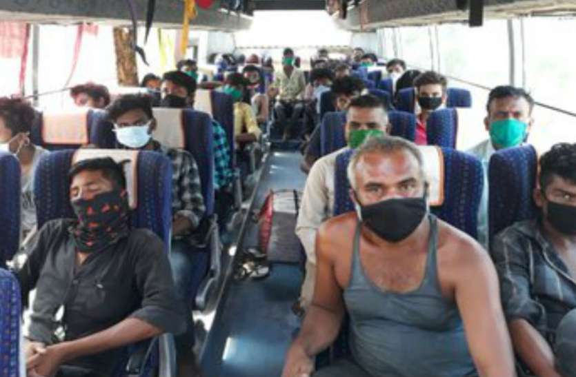 migrant.jpg सरकार का दावा: मध्य प्रदेश में अब तक 5 लाख से अधिक प्रवासी मजदूर वापस आ चुके हैं