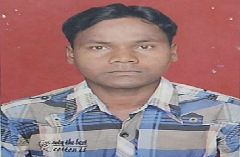 युवक की हत्या कर तांत्रिक रात भर शव के साथ तांत्रिक क्रिया करता रहा युवक की हत्या कर तांत्रिक रात भर शव के साथ तांत्रिक क्रिया करता रहा