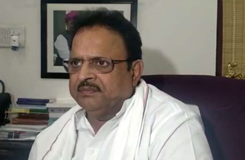raghu sharma बेहतर क्वारेंटाइन सुविधाओं के साथ की जा रही मानसिक काउंसलिंग : चिकित्सा मंत्री रघु शर्मा