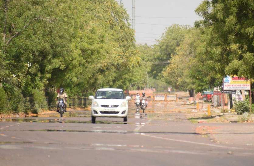 अब गर्मी का लॉक डाउन, फलोदी में लगातार तीसरे दिन पारा 45 डिग्री पर अब गर्मी का लॉक डाउन, फलोदी में लगातार तीसरे दिन पारा 45 डिग्री पर