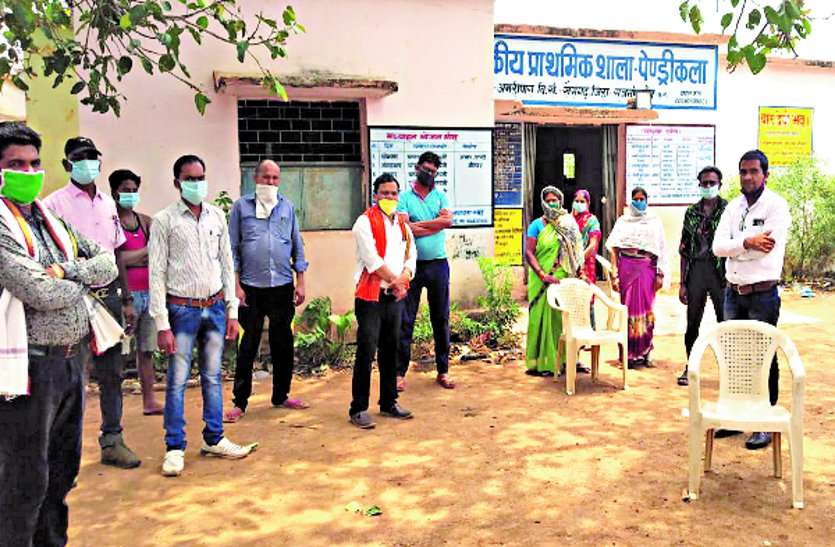 Arriving in Quarantine centers and getting information about the arrangements there ... क्वारेंटाइन सेंटरों में पहुंच कर वहां की व्यवस्थाओं की ले रहे जानकारी ...