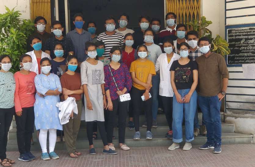 अब तक उदयपुर के आठ मरीज हुए डिस्चार्ज, कुल 151 अब तक उदयपुर के आठ मरीज हुए डिस्चार्ज, कुल 151