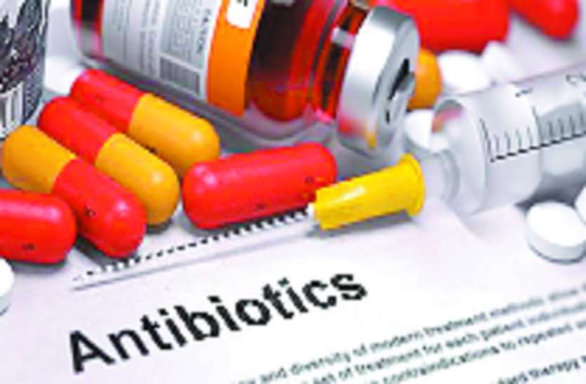 Sales of antibiotics and painkillers are half मन से कोई एंटीबाइटिक खाना सेहत के लिए घातकए, जानें वजह