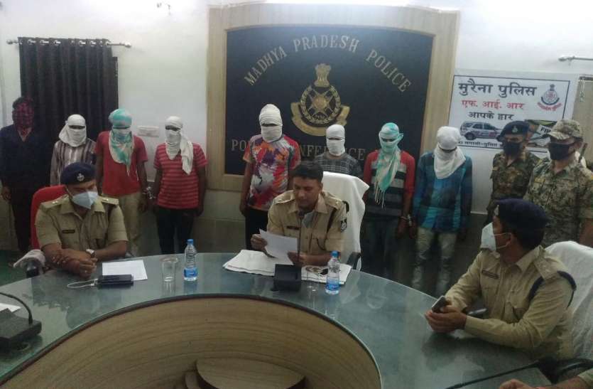 120 बोरी 1.60 लाख की सरसों जब्त, आठ आरोपी गिरफ्तार 120 बोरी 1.60 लाख की सरसों जब्त, आठ आरोपी गिरफ्तार