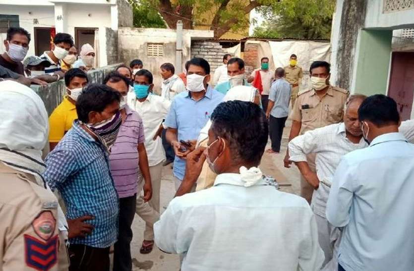 लूट के लिए वृद्धा की हाथ-पैर काटकर निर्मम हत्या, शव देख पुलिस अधिकारी भी रह गए दंग लूट के लिए वृद्धा की हाथ-पैर काटकर निर्मम हत्या, शव देख पुलिस अधिकारी भी रह गए दंग